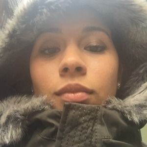 Meet your Posher, Desiree